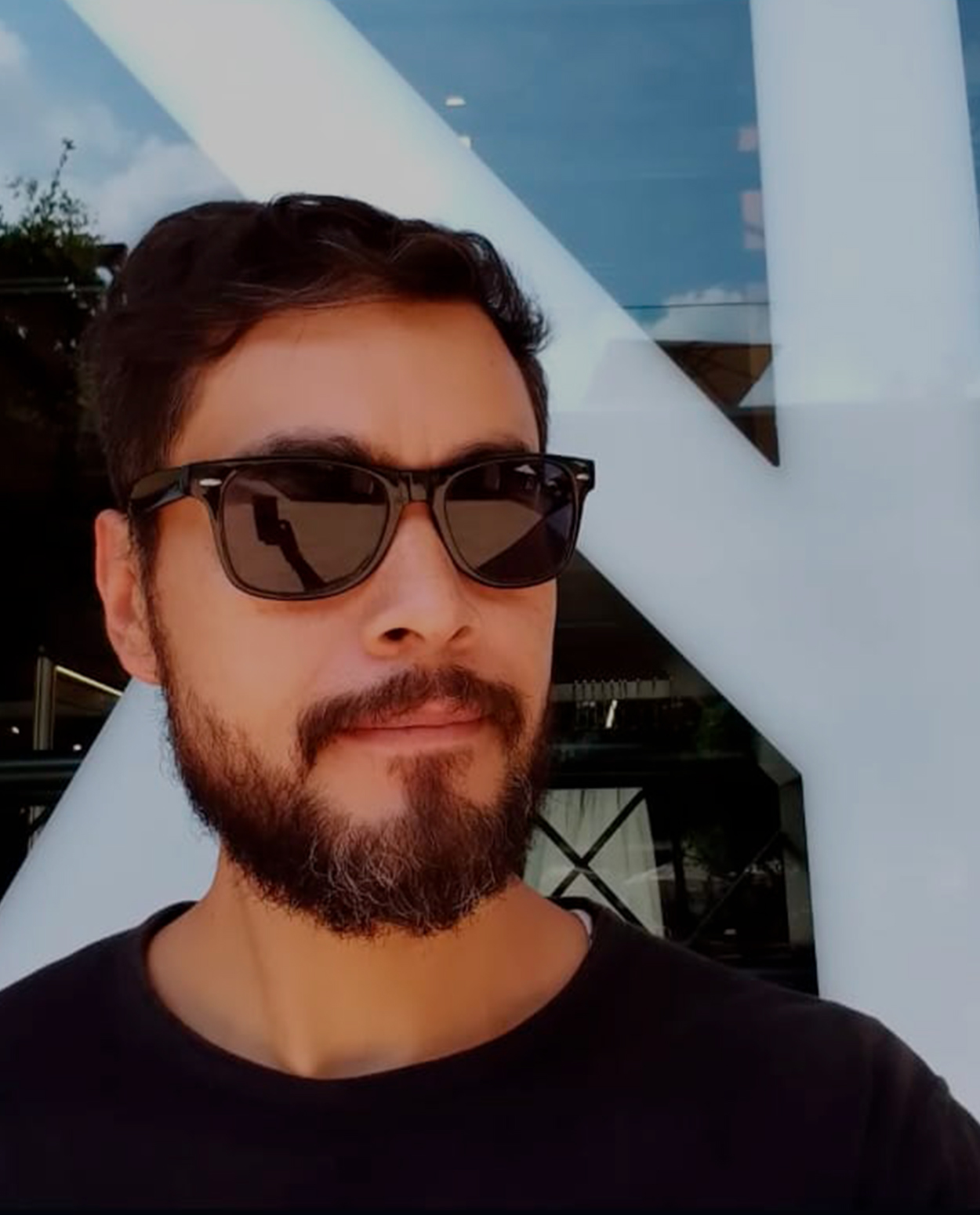 Alberto Varela — Fundador de Grafissto Studio