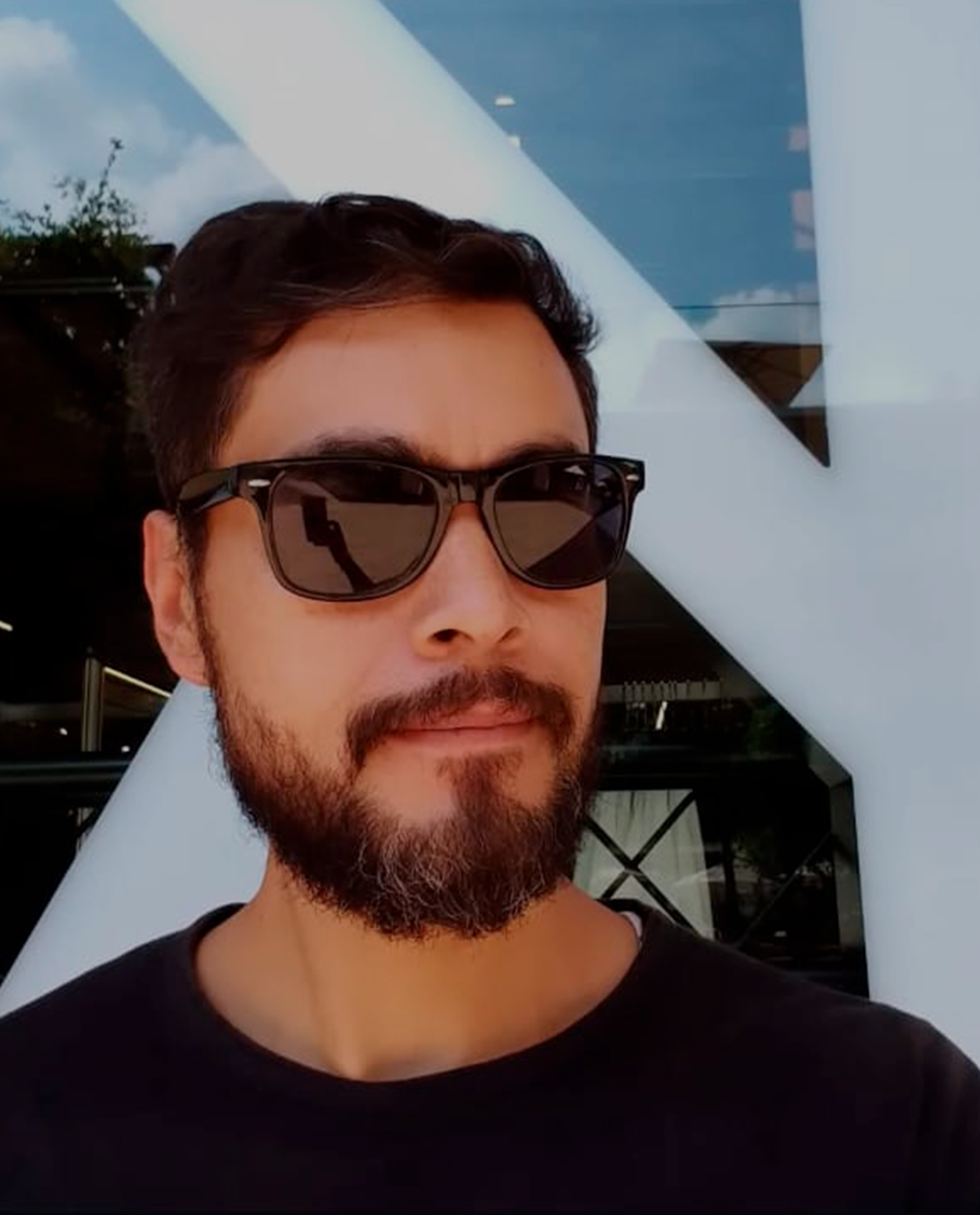 Alberto Varela — Fundador de Grafissto Studio